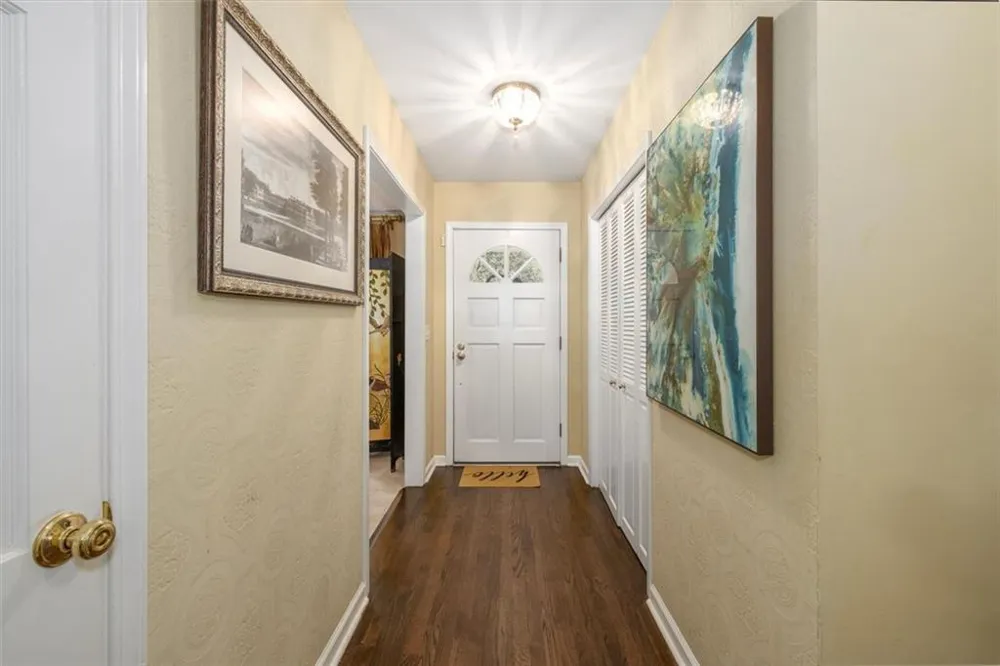 2267 Oxbow Circle Smoke Rise, GA 30087