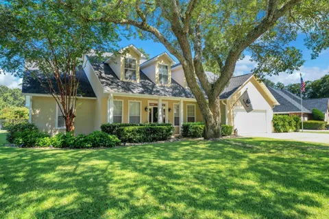 4423 Windlake Drive