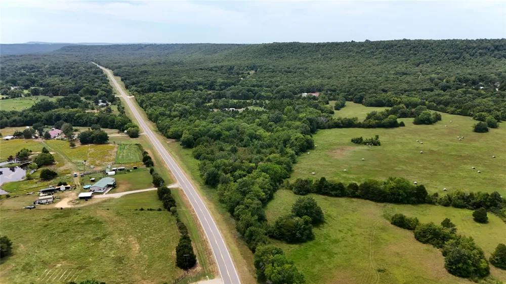 5652 E Highway 71 Porum, OK 74455