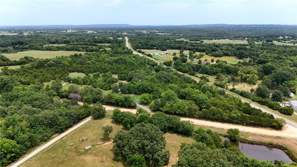 5652 E Highway 71 Porum, OK 74455