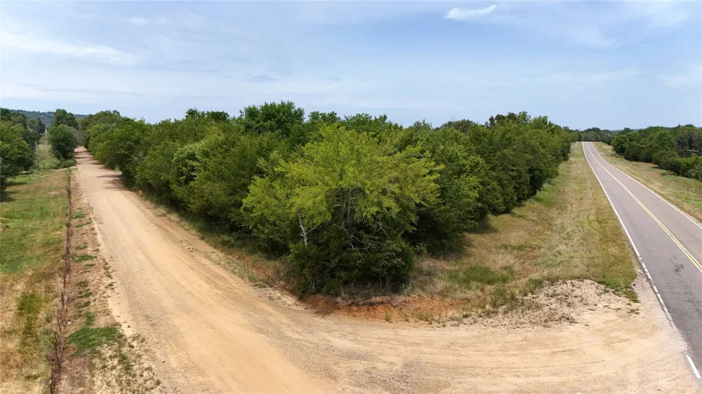 5652 E Highway 71 Porum, OK 74455