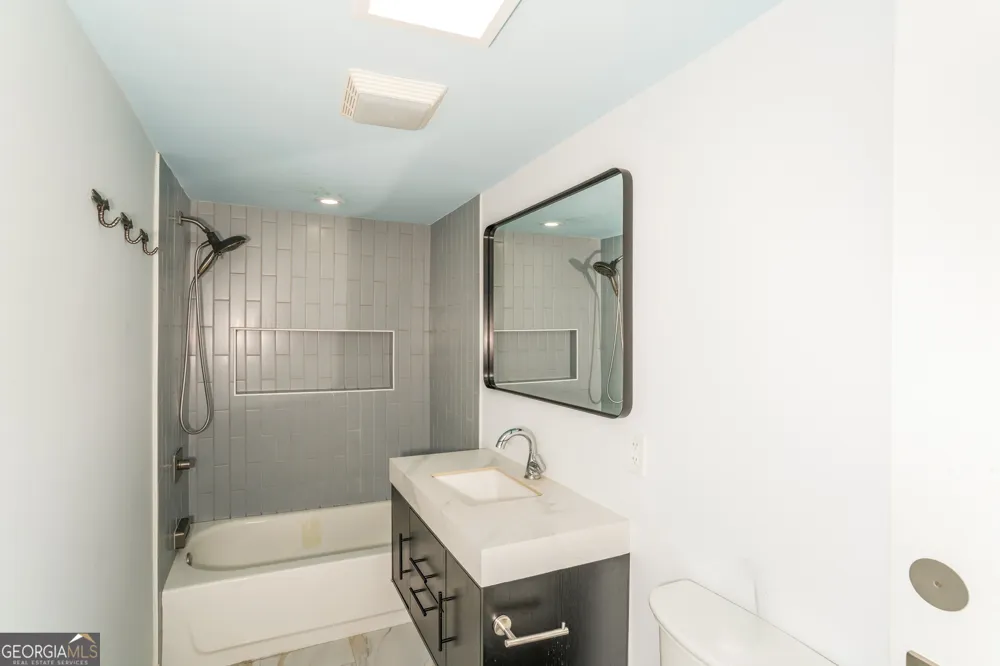 5213 Dillon AVE Savannah, GA 31405