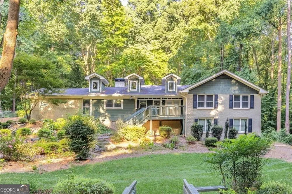 2210 Rosser PL Smoke Rise, GA 30087