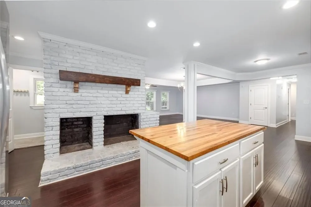 2210 Rosser PL Smoke Rise, GA 30087