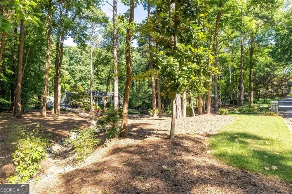 2210 Rosser PL Smoke Rise, GA 30087