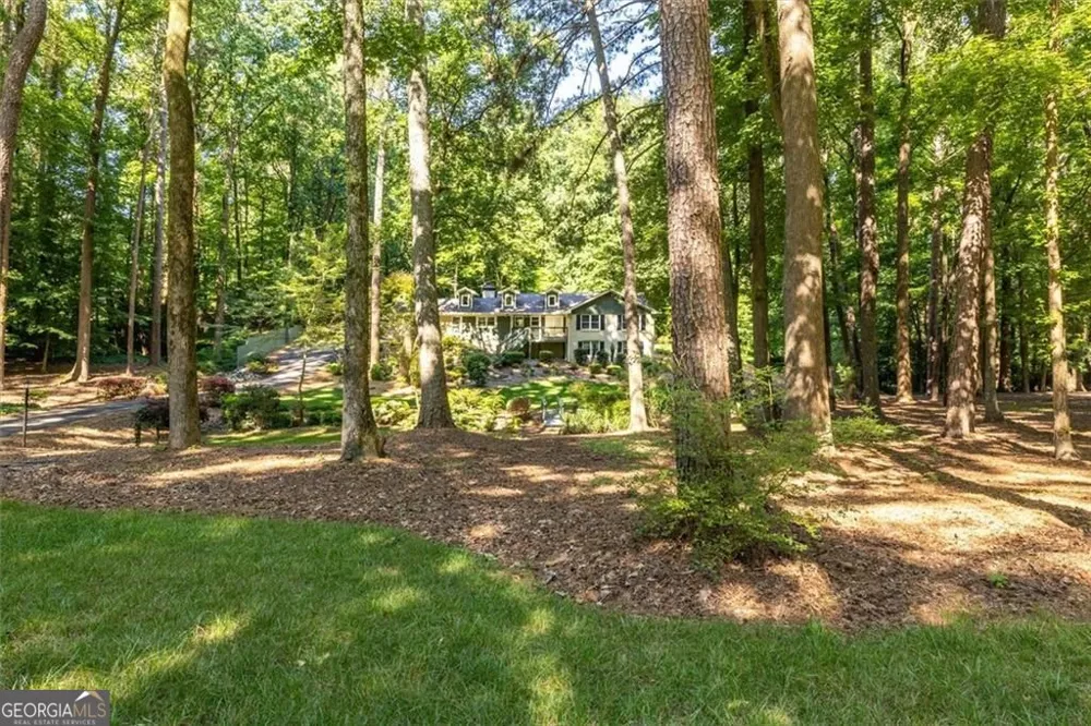 2210 Rosser PL Smoke Rise, GA 30087