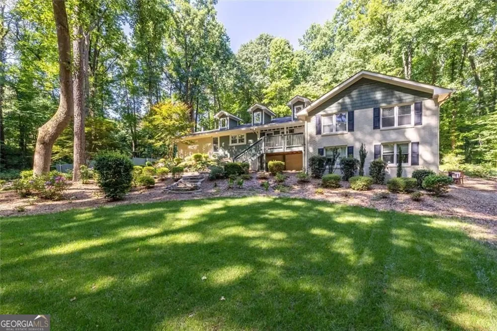 2210 Rosser PL Smoke Rise, GA 30087