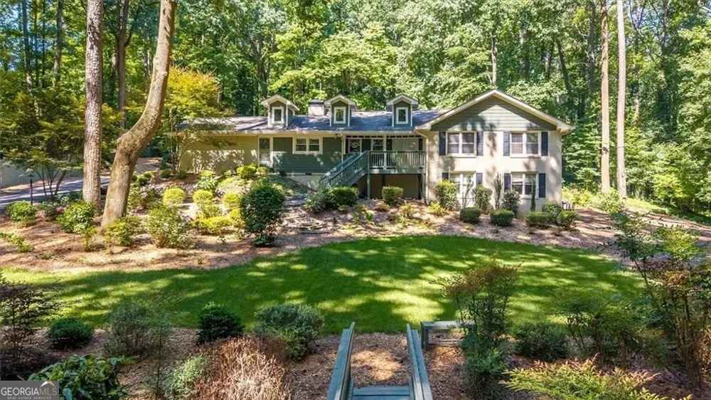 2210 Rosser PL Smoke Rise, GA 30087