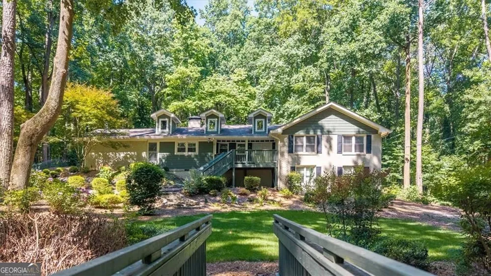 2210 Rosser PL Smoke Rise, GA 30087