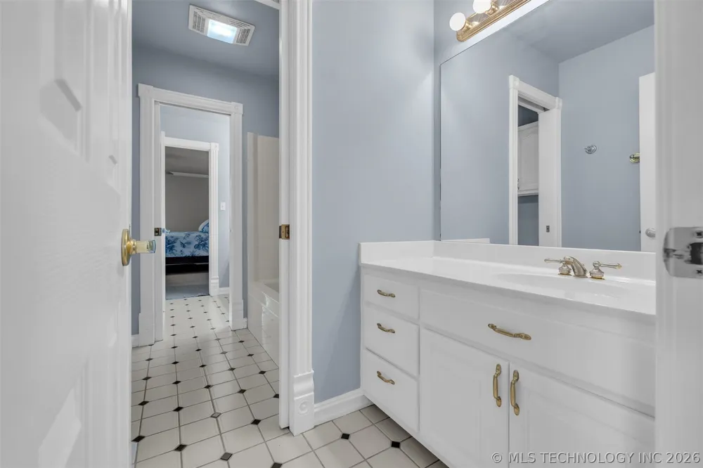 13602 W 42nd Place S Sand Springs, OK 74063