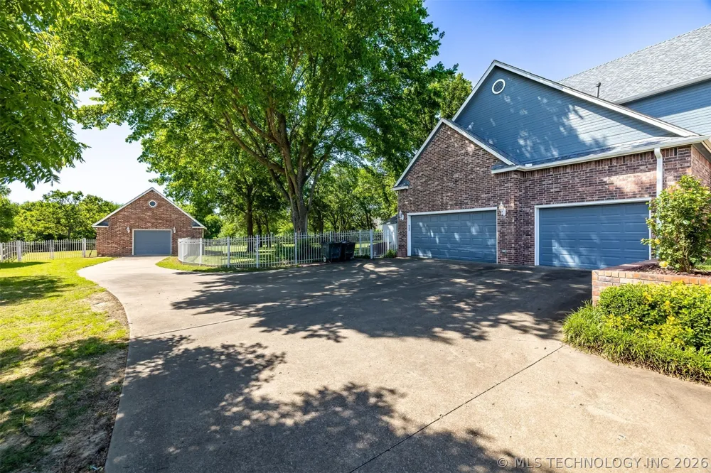 13602 W 42nd Place S Sand Springs, OK 74063