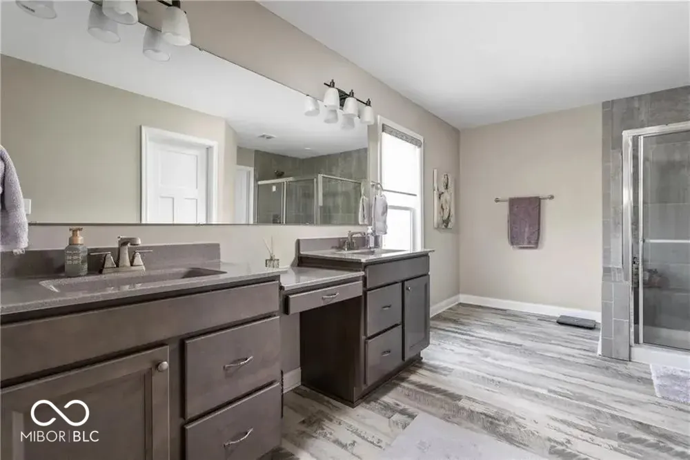 680 Ridge Gate Drive Brownsburg, IN 46112