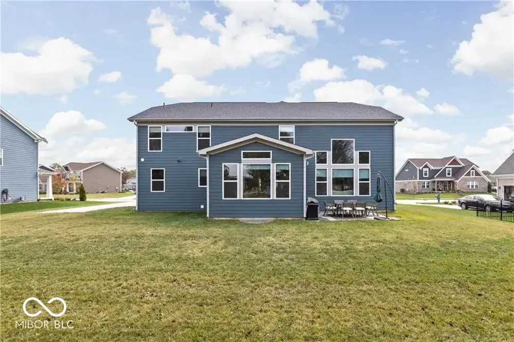 680 Ridge Gate Drive Brownsburg, IN 46112