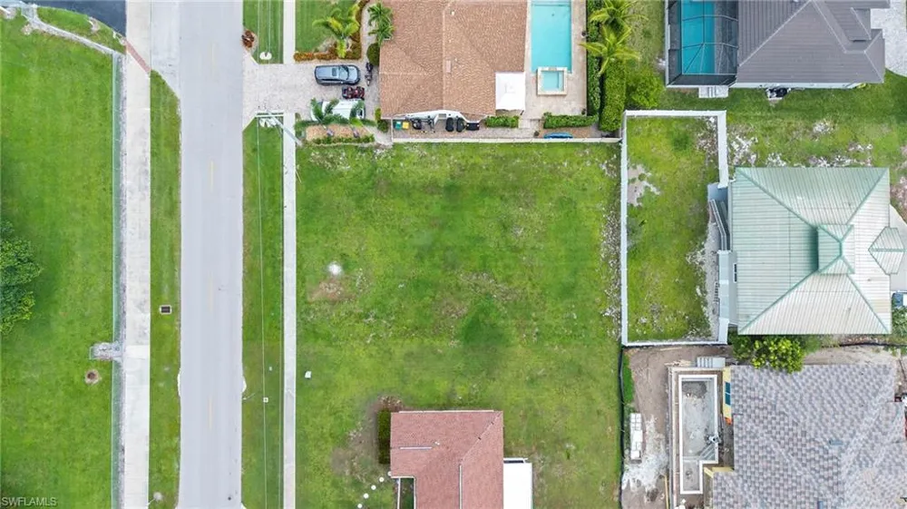 1437 Bermuda Road Marco Island, FL 34145