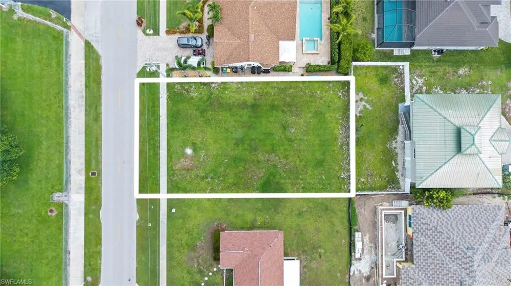 1437 Bermuda Road Marco Island, FL 34145