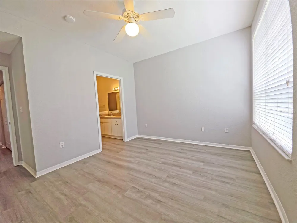 9018 LAKE CHASE ISLAND WAY #9018 Tampa, FL 33626