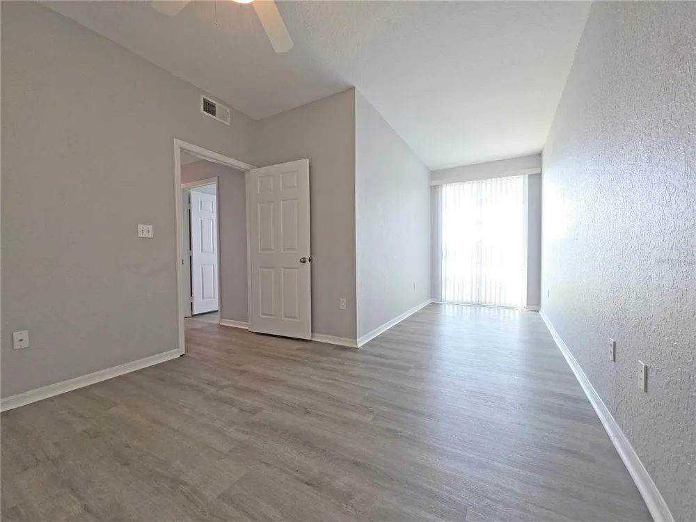 9018 LAKE CHASE ISLAND WAY #9018 Tampa, FL 33626