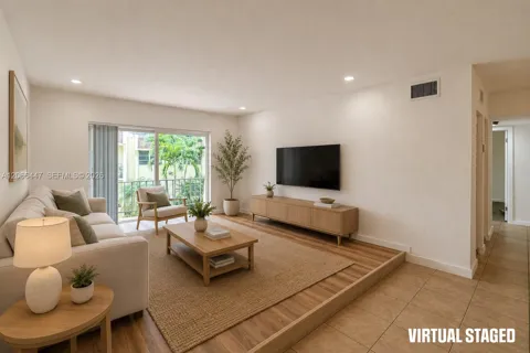 13898 SW 90th Ave #204-EE
