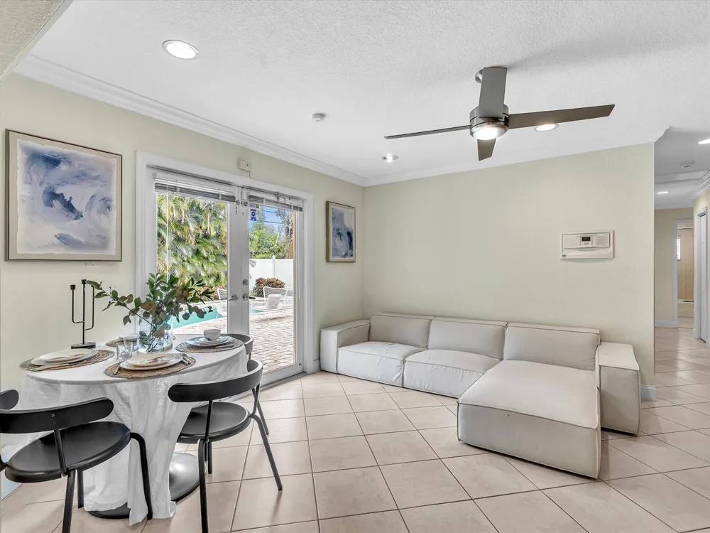 11 FOREST HILLS LANE Boca Raton, FL 33431