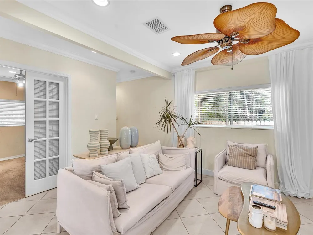 11 FOREST HILLS LANE Boca Raton, FL 33431