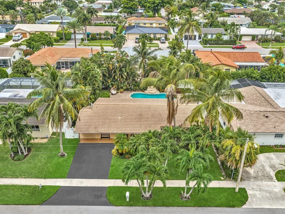 11 FOREST HILLS LANE Boca Raton, FL 33431