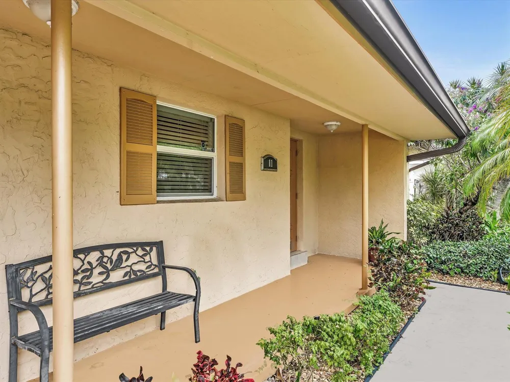 11 FOREST HILLS LANE Boca Raton, FL 33431