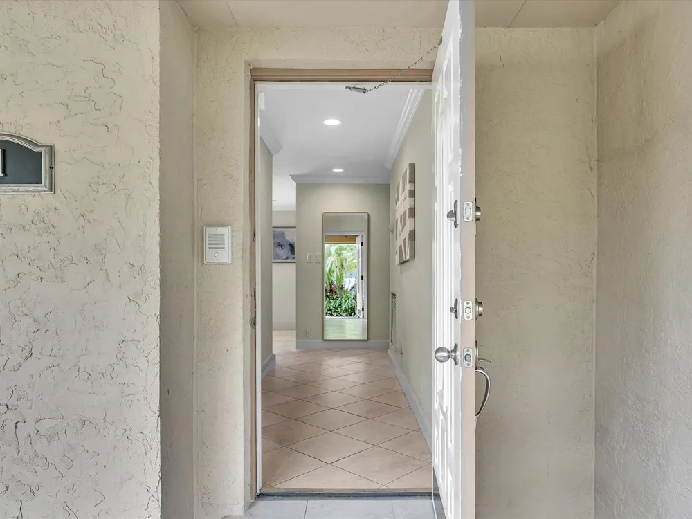 11 FOREST HILLS LANE Boca Raton, FL 33431