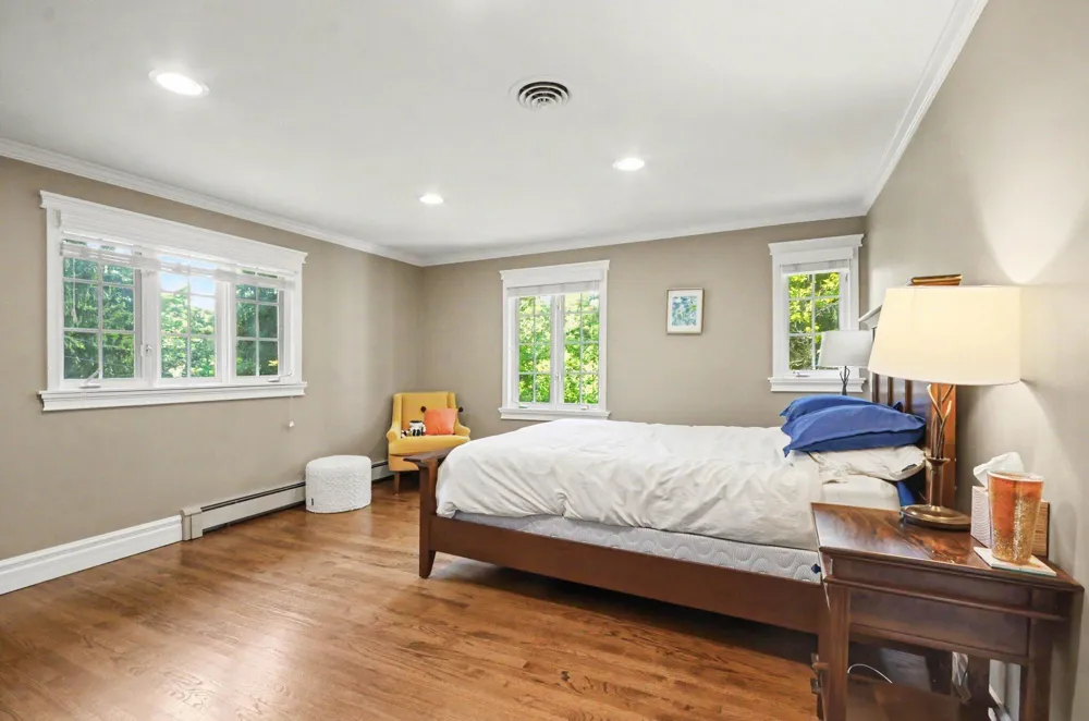 25800 Franklin Park Court Franklin Village, MI 48025