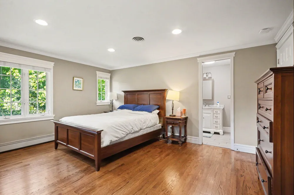 25800 Franklin Park Court Franklin Village, MI 48025