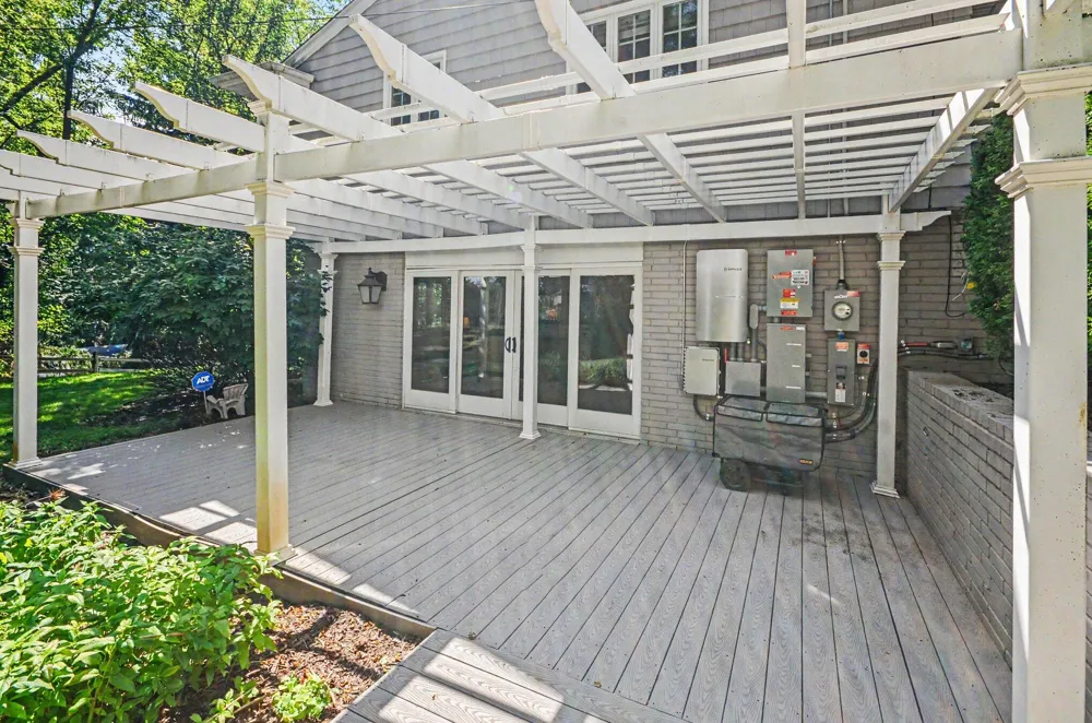 25800 Franklin Park Court Franklin Village, MI 48025