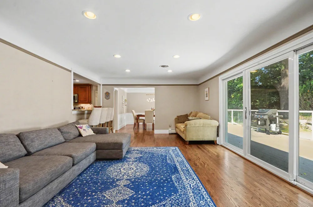 25800 Franklin Park Court Franklin Village, MI 48025