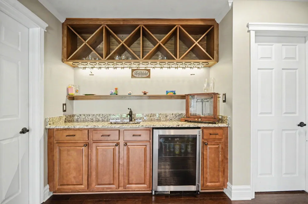 25800 Franklin Park Court Franklin Village, MI 48025