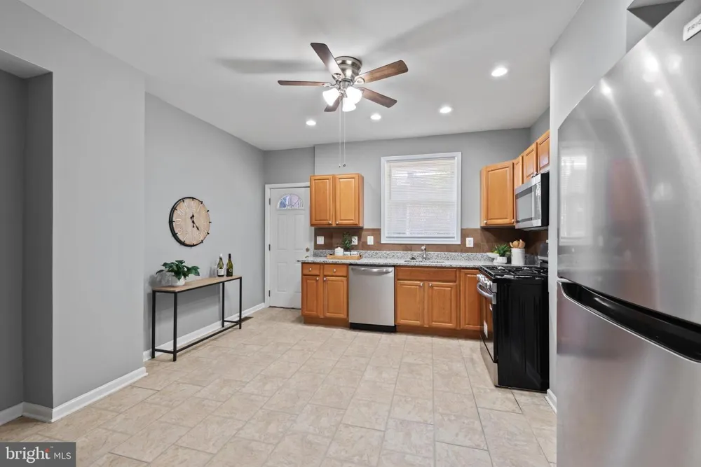 425 ILCHESTER AVENUE Baltimore, MD 21218