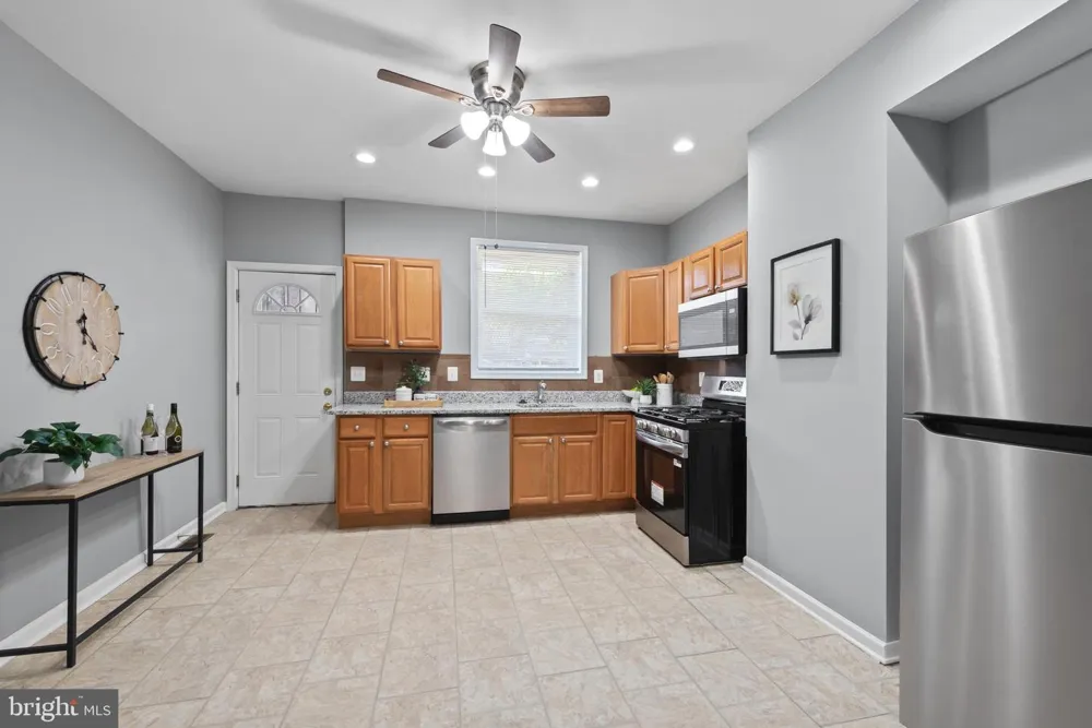 425 ILCHESTER AVENUE Baltimore, MD 21218
