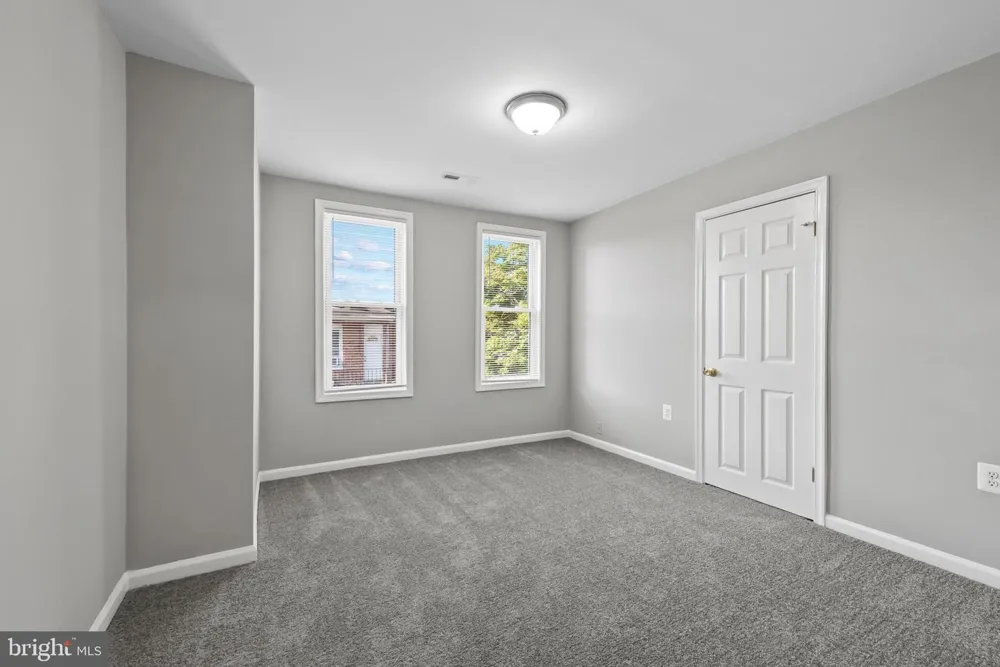 425 ILCHESTER AVENUE Baltimore, MD 21218