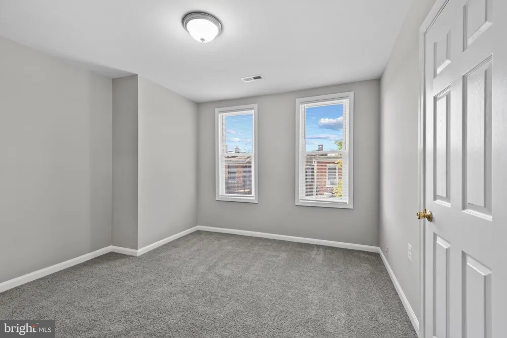 425 ILCHESTER AVENUE Baltimore, MD 21218
