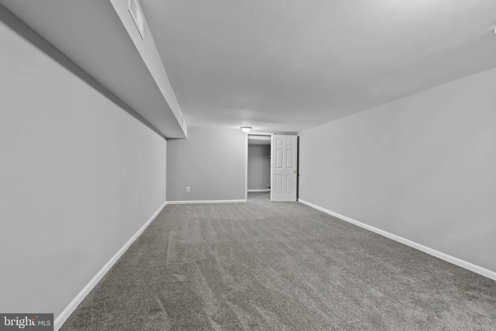 425 ILCHESTER AVENUE Baltimore, MD 21218