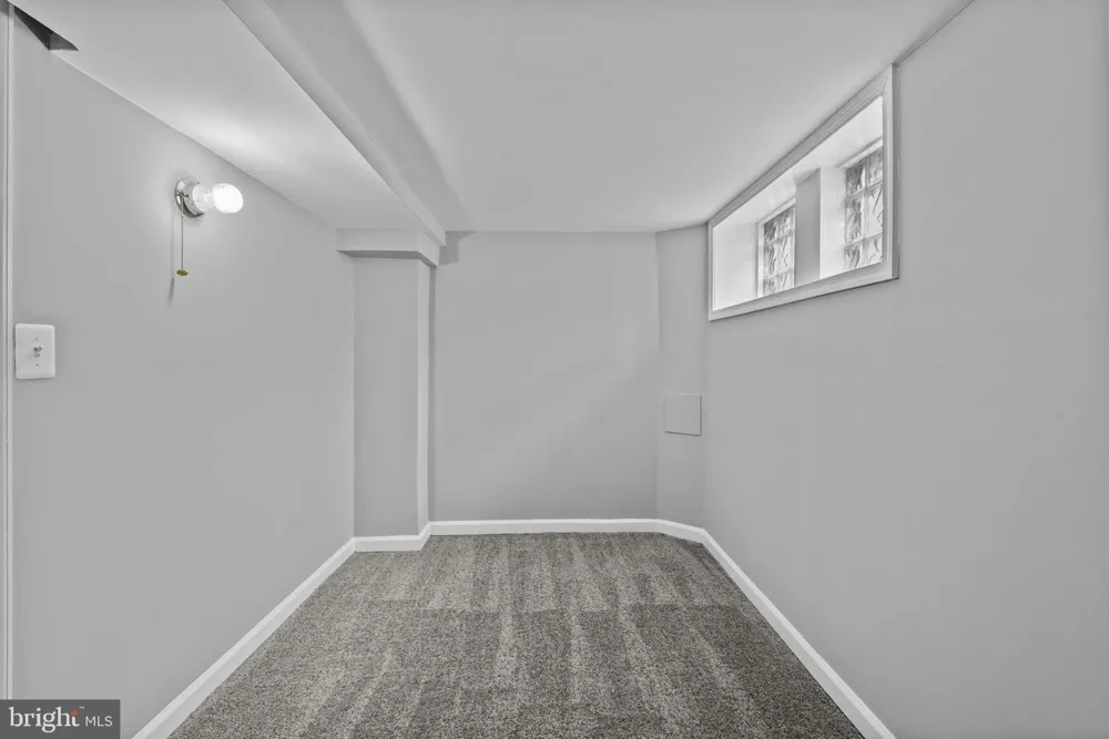 425 ILCHESTER AVENUE Baltimore, MD 21218