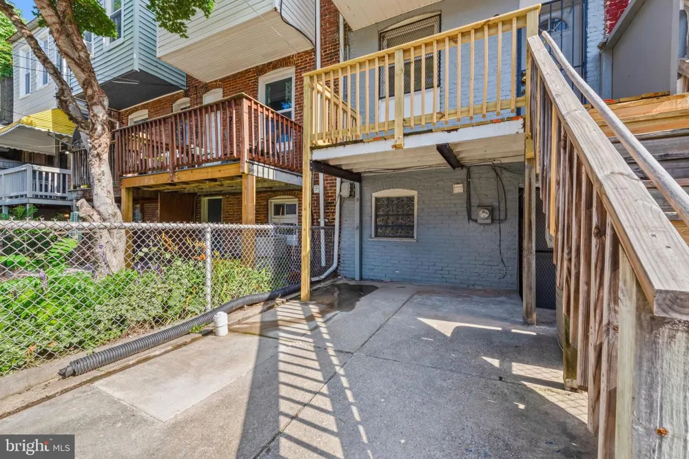 425 ILCHESTER AVENUE Baltimore, MD 21218