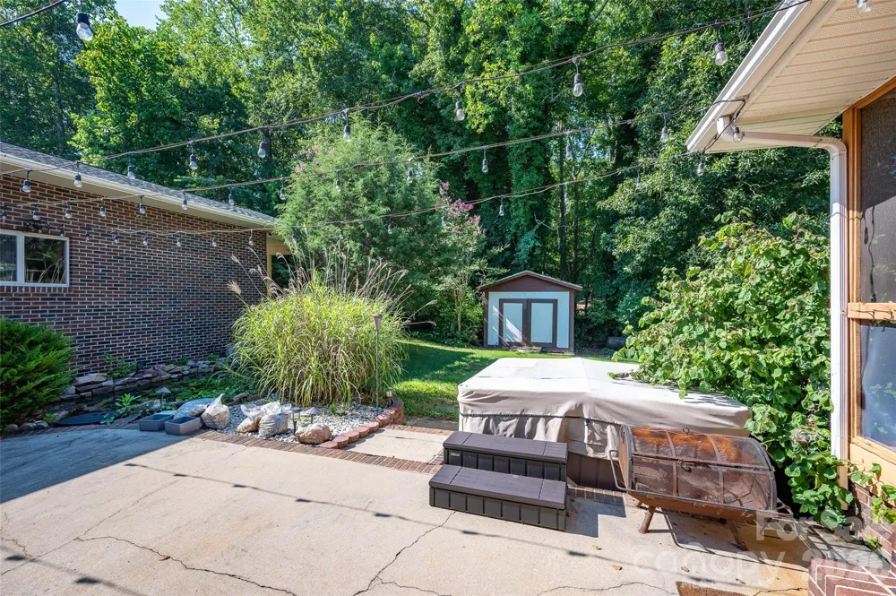 3959 Holly Springs Drive Newton, NC 28658