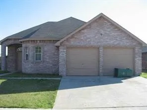 304 W Glen Meadow Drive Glenn Heights, TX 75154