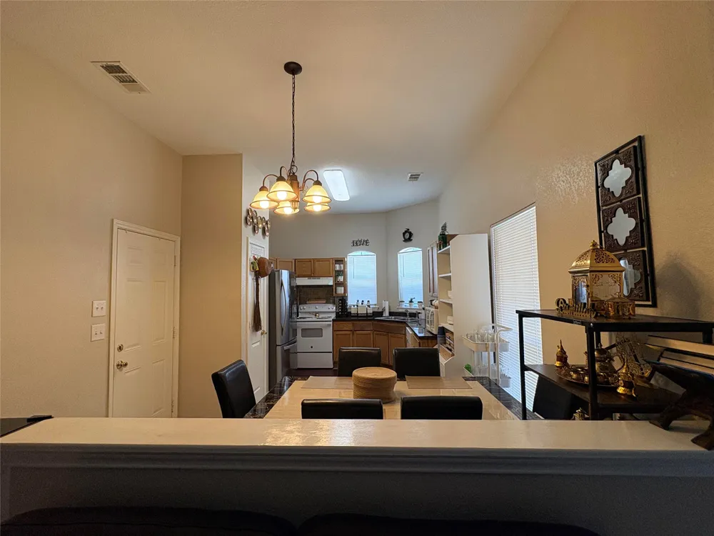 304 W Glen Meadow Drive Glenn Heights, TX 75154