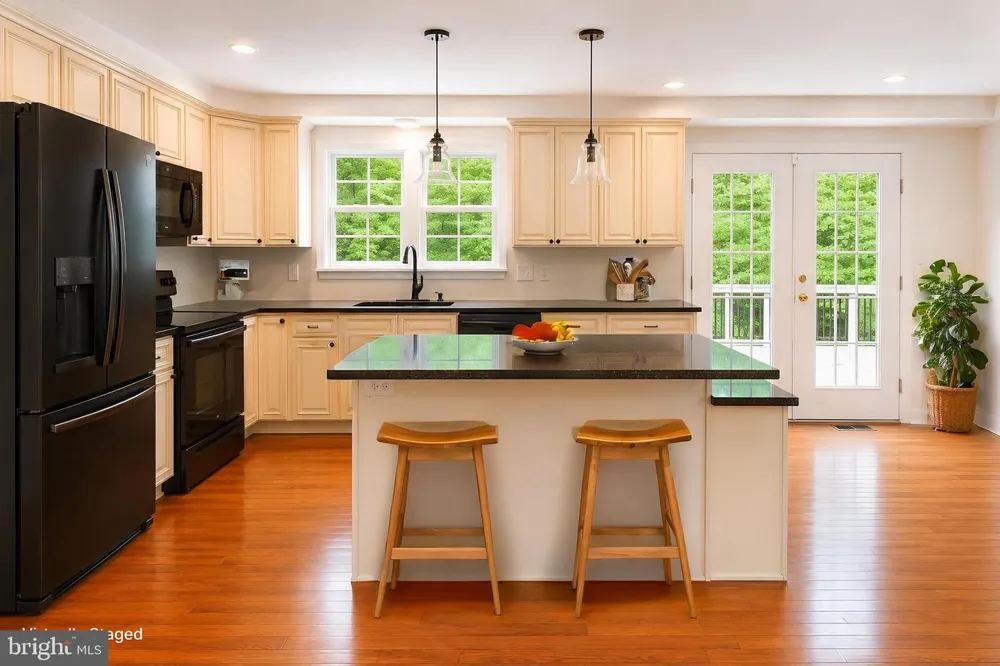 24 POINTER LANE Zion Crossroads, VA 22942