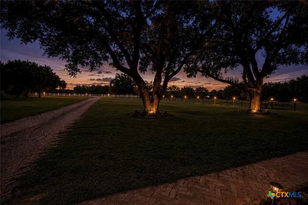 2211 Riverview Drive Richmond, TX 77469