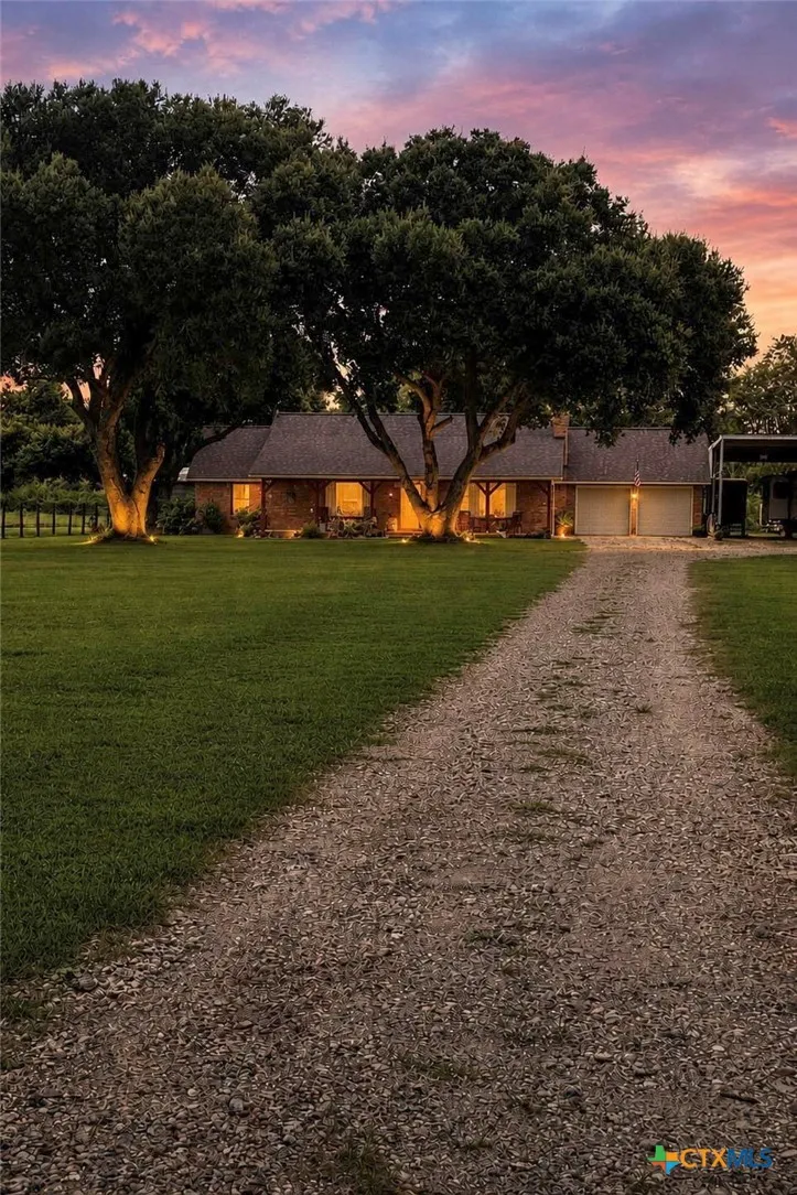 2211 Riverview Drive Richmond, TX 77469