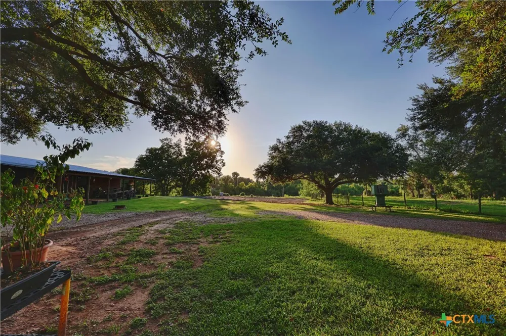2211 Riverview Drive Richmond, TX 77469
