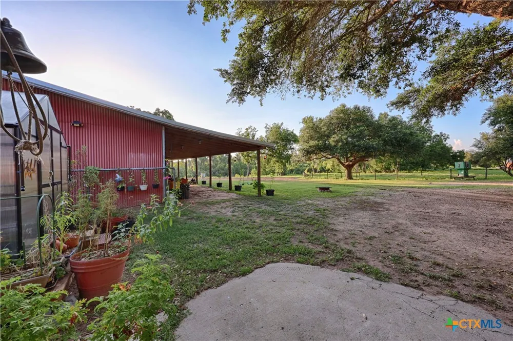 2211 Riverview Drive Richmond, TX 77469