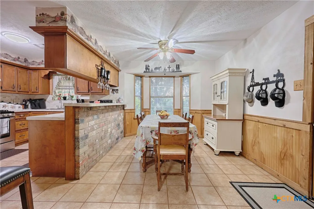 2211 Riverview Drive Richmond, TX 77469