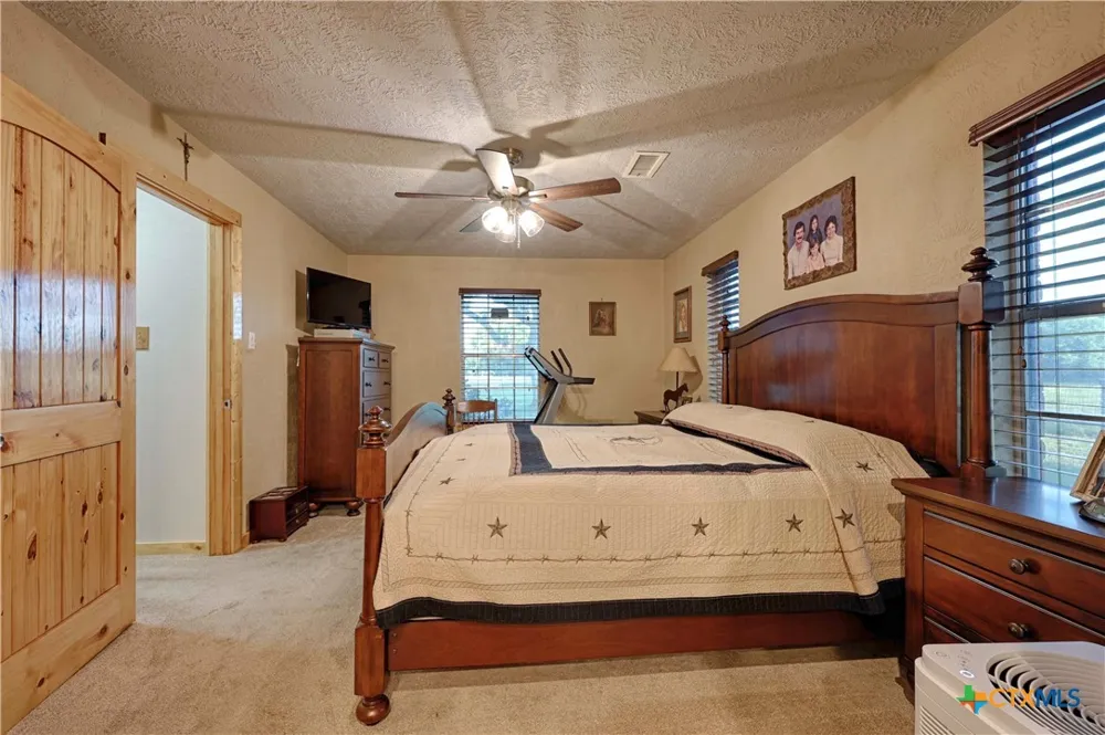 2211 Riverview Drive Richmond, TX 77469