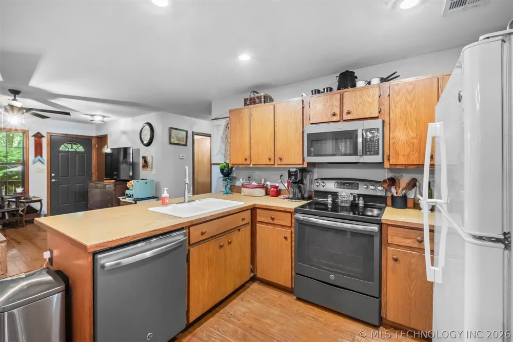 8041 Ok-10 Tahlequah, OK 74464